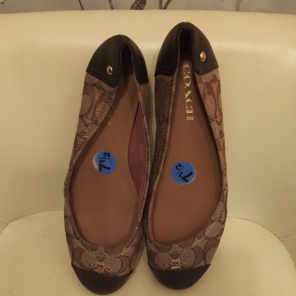 Coach flats